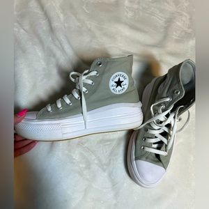 Chuck Taylor high top-platform converse